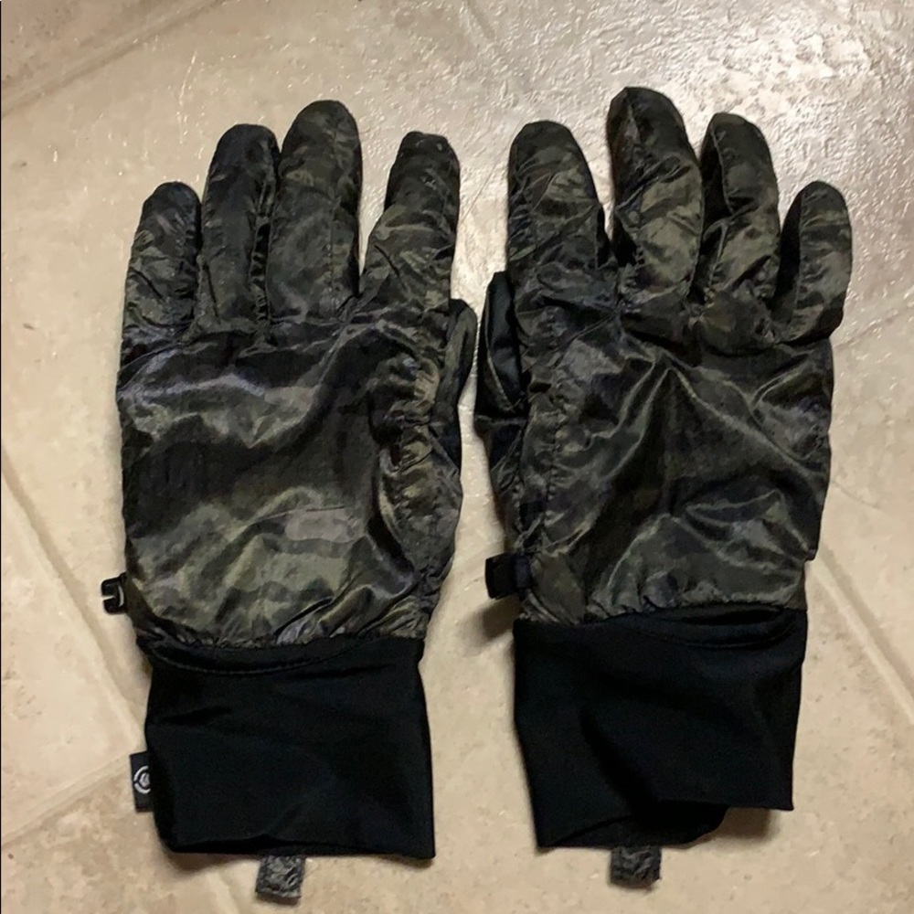 Camo gloves